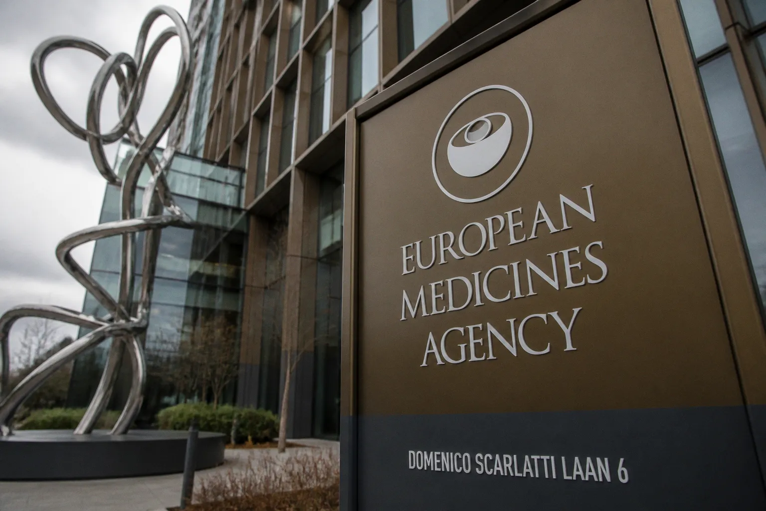 Mutations du secteur Medtech : enjeux financiers et réglementaires pour les dispositifs laser