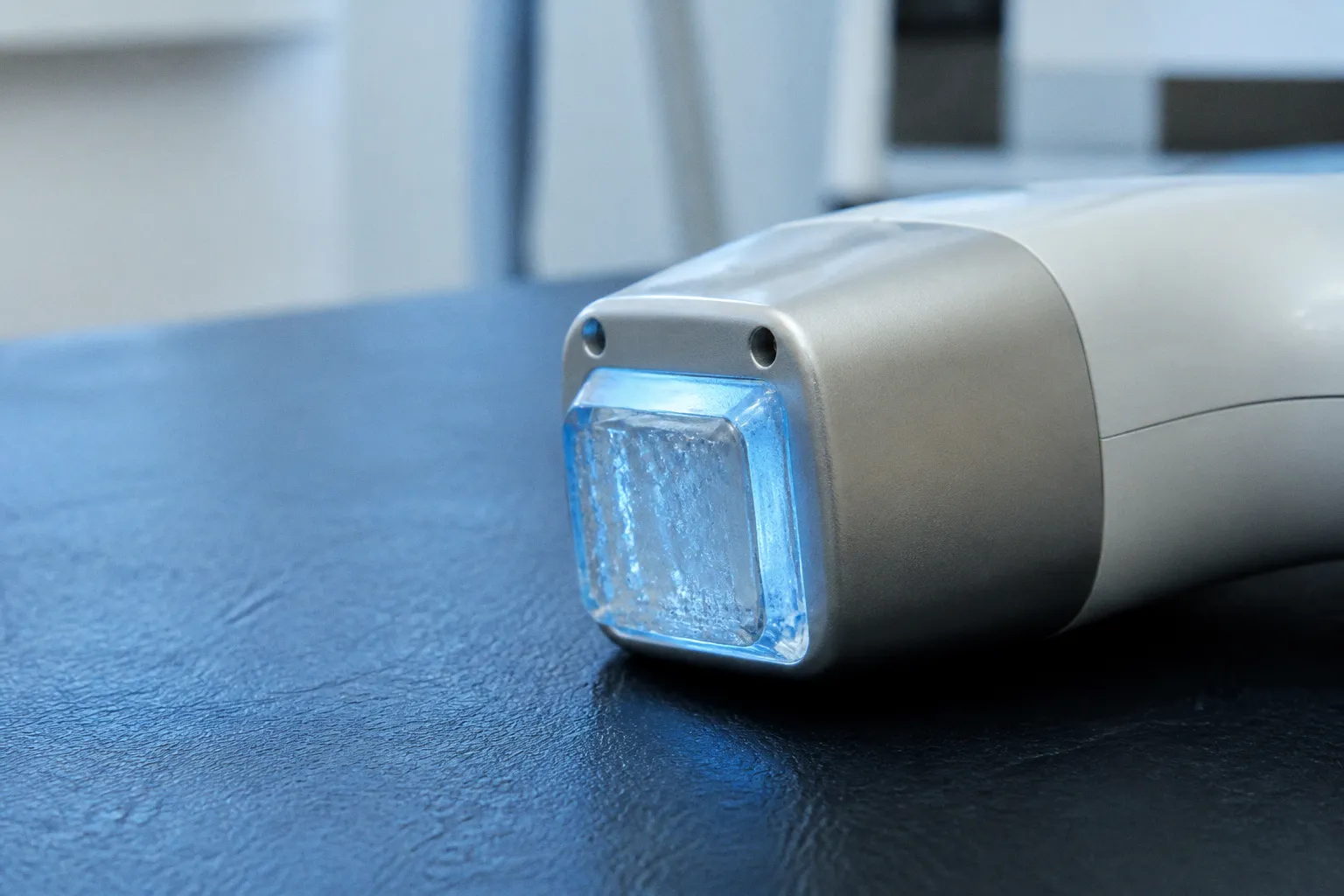Refroidissement des lasers : trois systèmes comparés