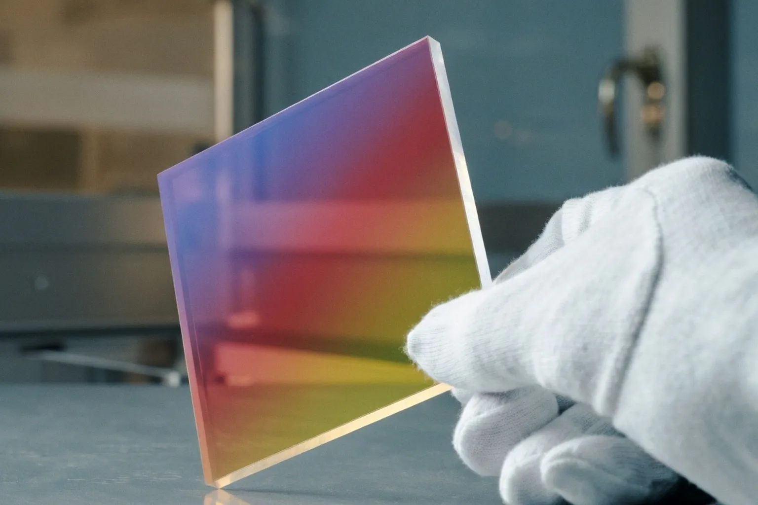 Vers des lasers semi-conducteurs polyvalents grâce aux cristaux photoniques quasi-périodiques